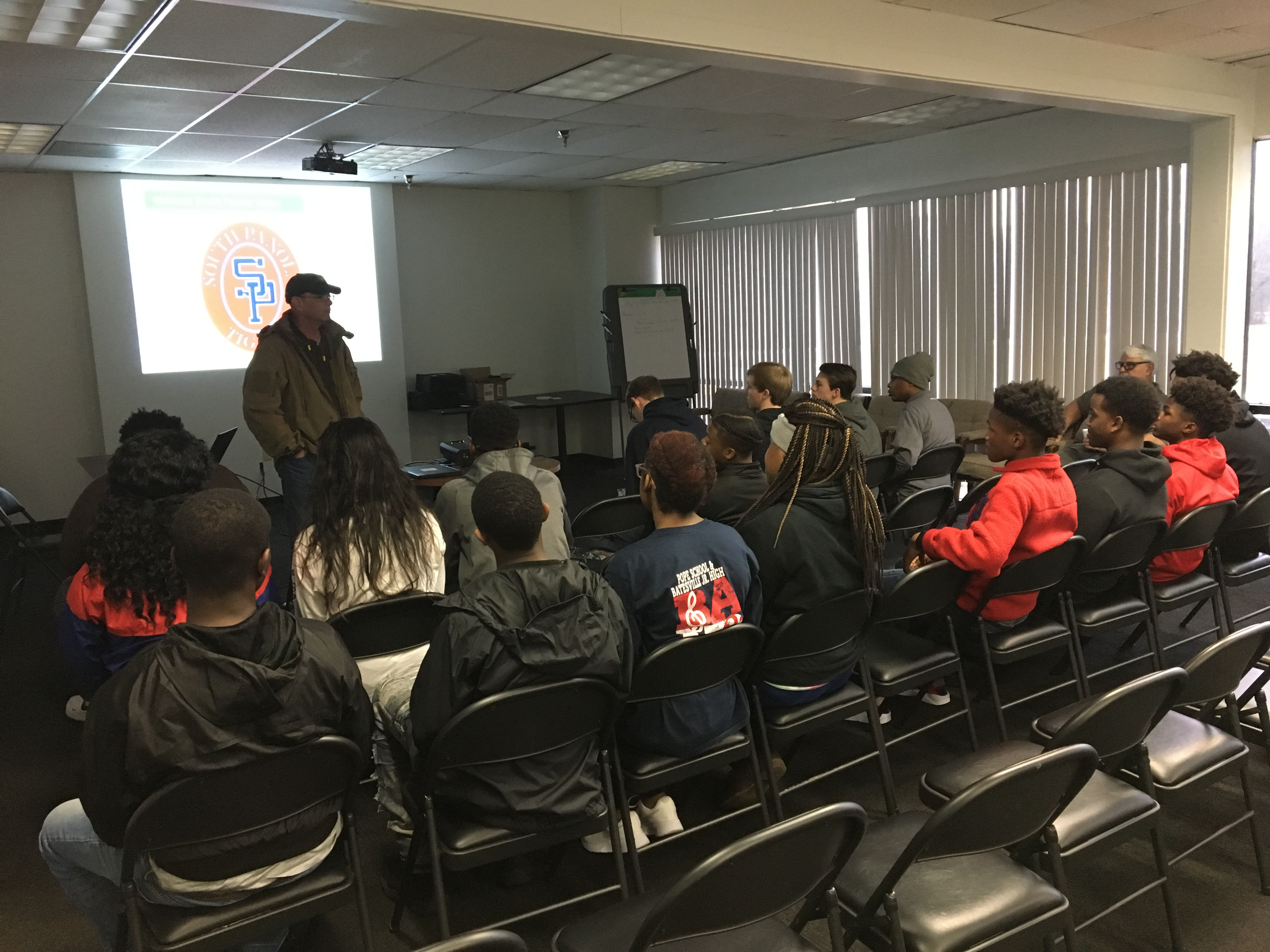Shaping the Next Generation of Manufacturers: Crown Partners with Local Schools in Batesville, Mississippi Shaping the Next Generation of Manufacturers: Crown Partners with Local Schools in Batesville, Mississippi